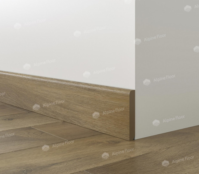 Напольный плинтус Alpine Floor Дуб Насыщенный SK 13-7