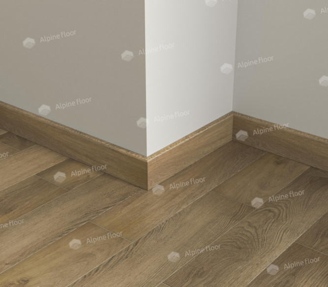 Напольный плинтус Alpine Floor Дуб Насыщенный SK 13-7